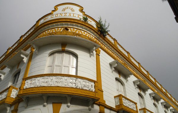 Edificio Gonzalez Santa Cruz de Lorica w Kolumbii