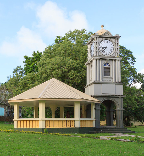 Wieża zegarowa w Thurston Gardens Suva Fidżi