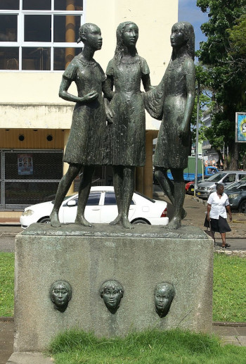 Pomnik Wdzięczności - Het Dankbaarheidsmonument Paramaribo