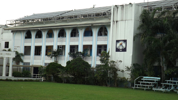 La Consolacion College Manila