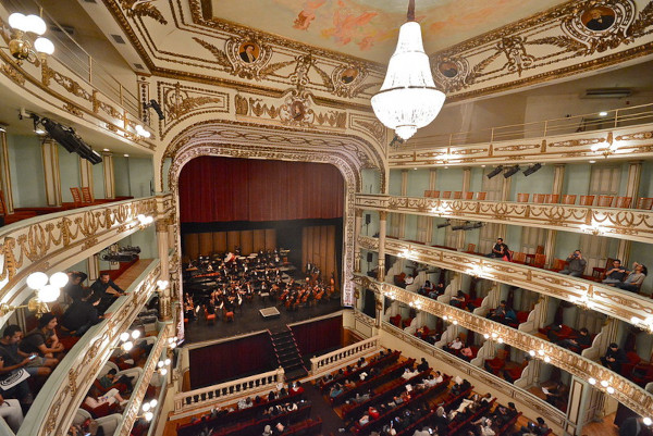 Okazały teatr w Oaxaca de Juarez