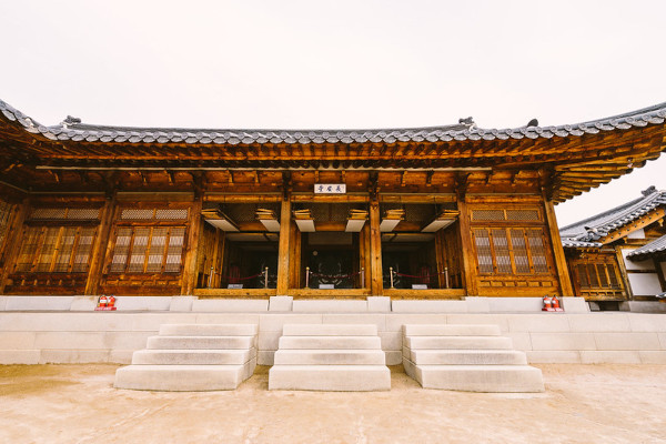 Geoncheonggung - Pałacu Gyeongbokgun w Seu;u