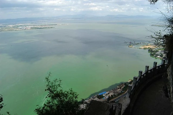 Jezioro Dian Lake Kunming