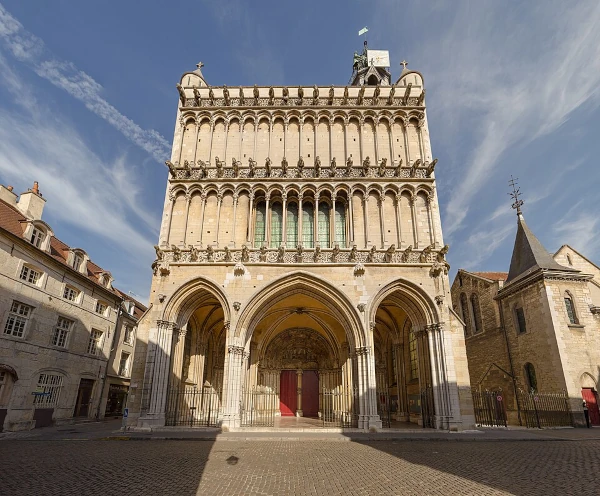 Kościół Notre Dame w Dijon Kościół Notre Dame w Dijon