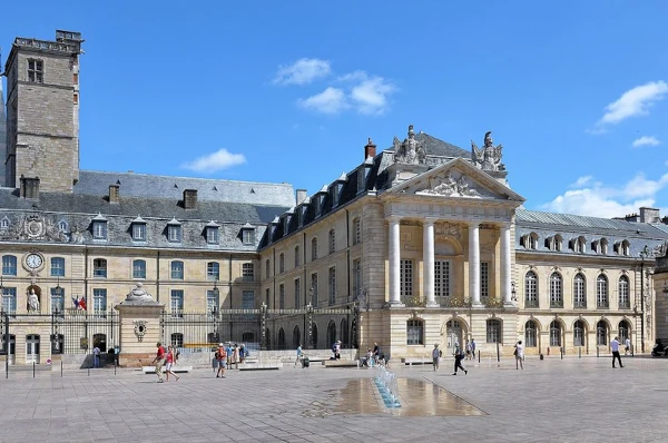 Pałac Książat Burgudzkich Dijon Pałac Książat Burgudzkich Dijon