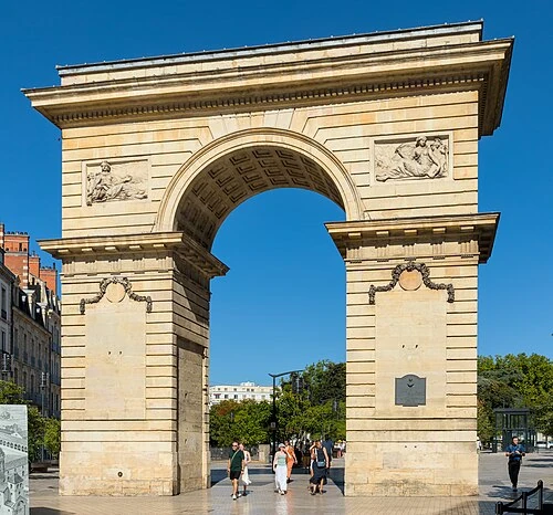 Porte Guilllaume Dijon - Brama Guilllaume w Dijon Porte Guilllaume Dijon - Brama Guilllaume w Dijon